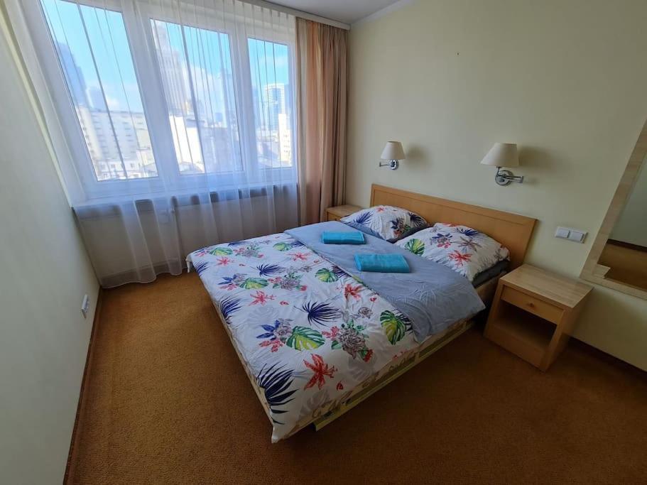 10Q - Z6 Apartament 802 Varşova Dış mekan fotoğraf